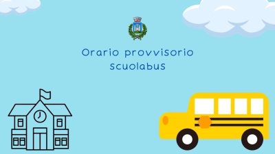 Sfondo celeste, scuola stilizzata in basso a sinistra, scuolabus giallo in basso a destra, logo del comune e dicitura "orario provvisorio scuolabus" in centro